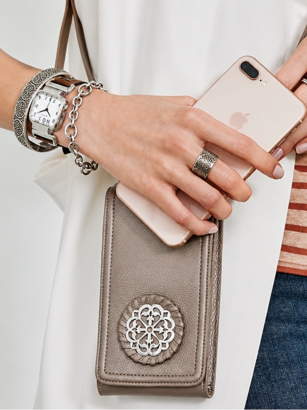 BRIGHTON Ferrara Phone Organizer in Zinc Pearl • Pebbled Leather Minimalist Gray